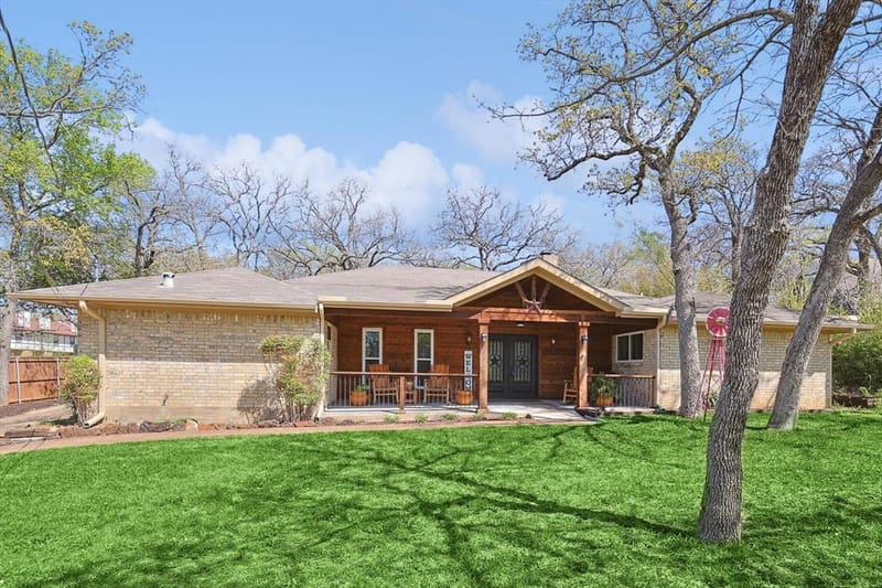1005 Hopkins Drive, Denton TX 76205 - Photo 2