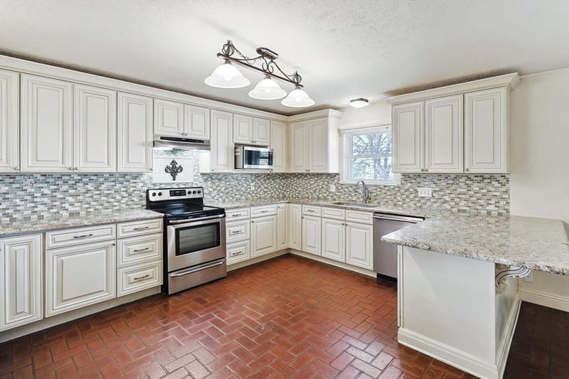 1005 Hopkins Drive, Denton TX 76205 - Photo 10