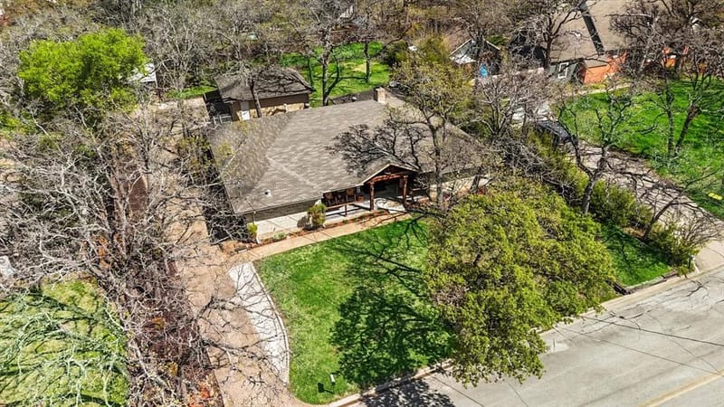 1005 Hopkins Drive, Denton TX 76205 - Photo 35