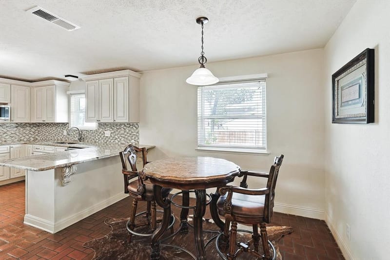 1005 Hopkins Drive, Denton TX 76205 - Photo 8