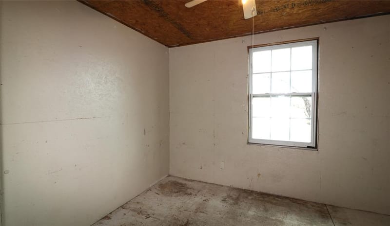 3026 Hilltop Road, Granbury TX 76048 - Photo 9