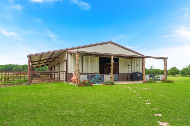 289 Blackjack Road, Valley View TX 76272 - Photo 12