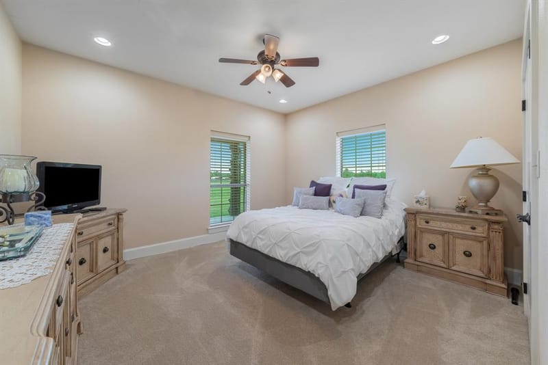 289 Blackjack Road, Valley View TX 76272 - Photo 31