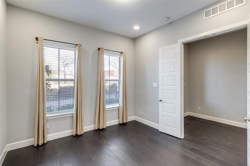 1348 Arch Place, Dallas TX 75215 - Photo 6