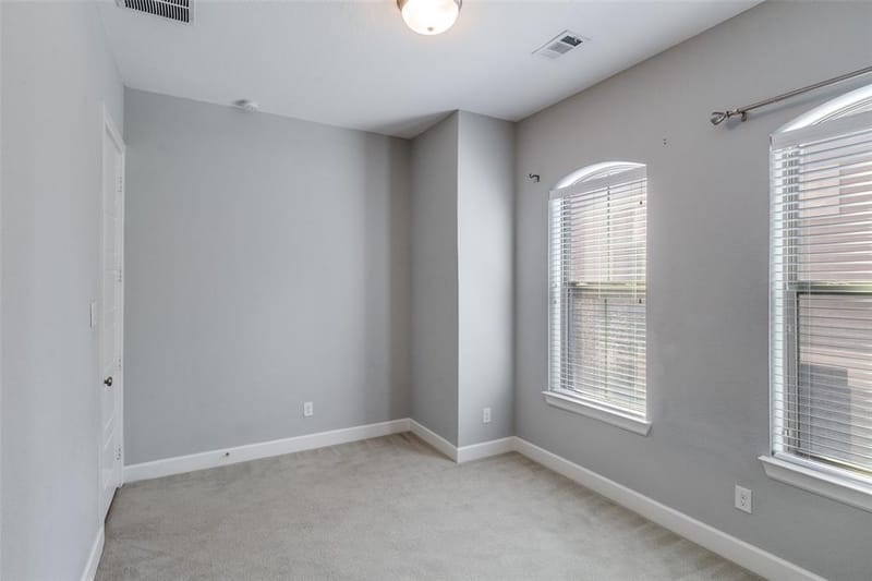 1348 Arch Place, Dallas TX 75215 - Photo 22