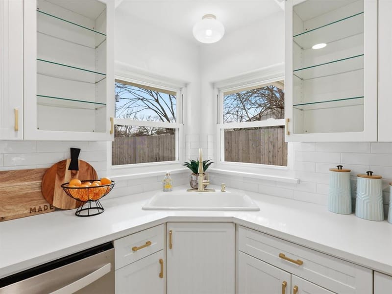 10322 Pinecrest Drive, Dallas TX 75228 - Photo 12