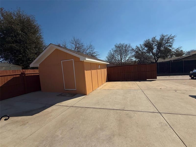 1410 Bowie Street, Garland TX 75042 - Photo 27