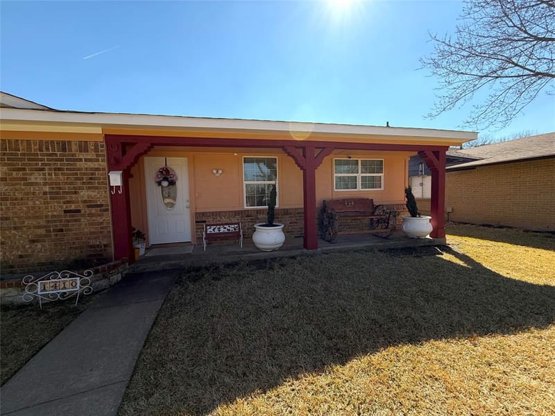 1410 Bowie Street, Garland TX 75042 - Photo 2