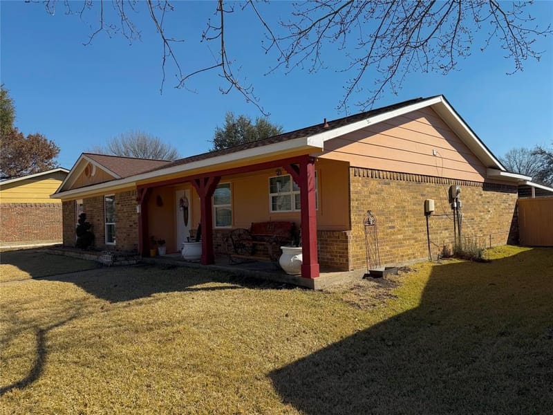 1410 Bowie Street, Garland TX 75042 - Photo 3