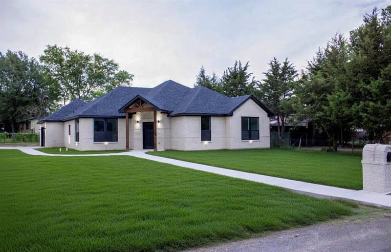 2212 Lakeshore Lane, Glenn Heights TX 75154 - Photo 4