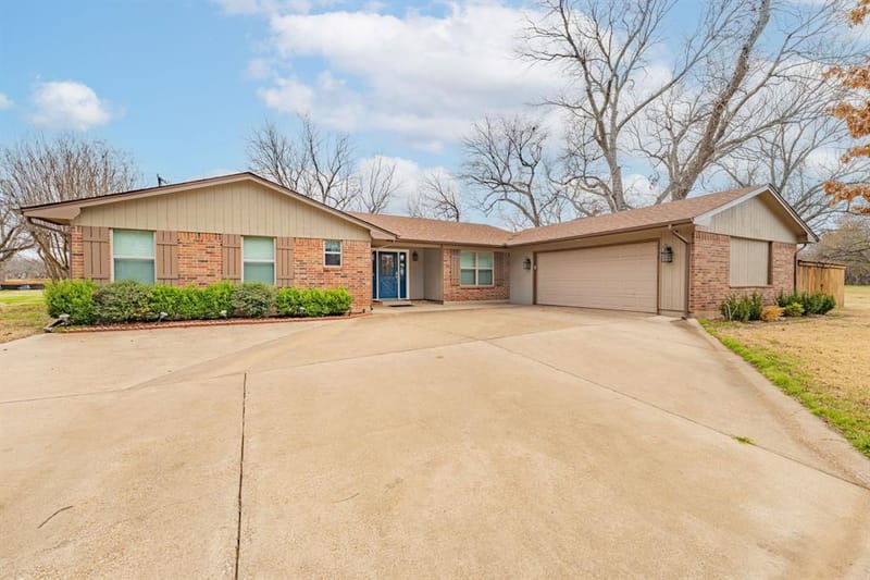 7115 Westover Drive, Granbury TX 76049 - Photo 36