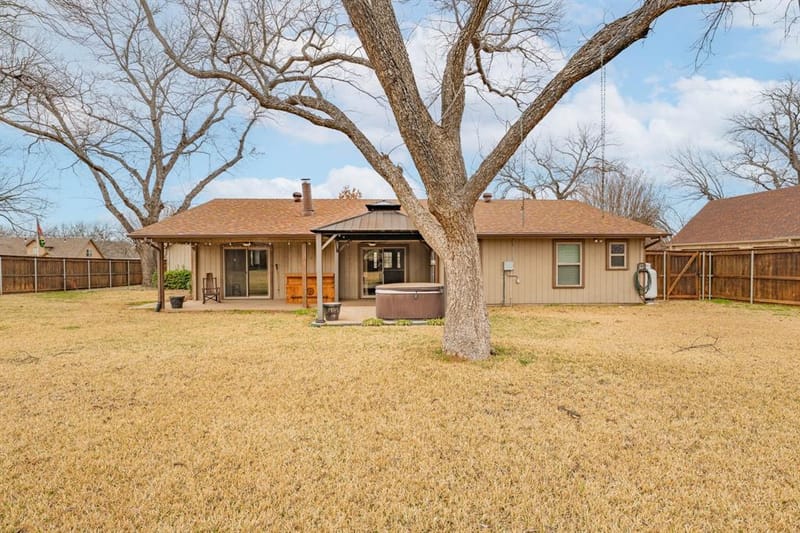 7115 Westover Drive, Granbury TX 76049 - Photo 33