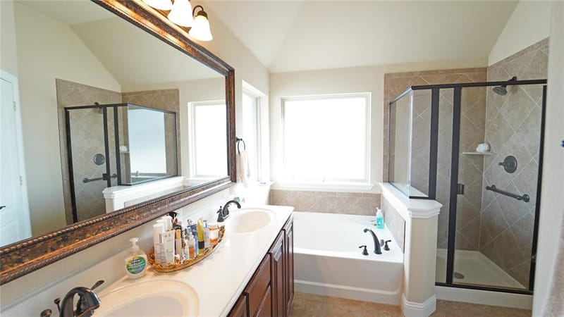 1901 Bay Laurel Drive, Weatherford TX 76086 - Photo 12