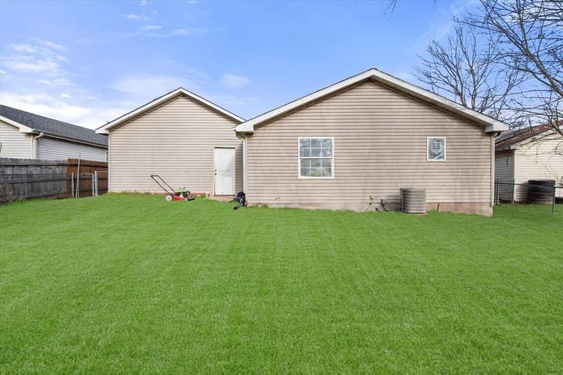 2301 W 13th Avenue, Corsicana TX 75110 - Photo 24