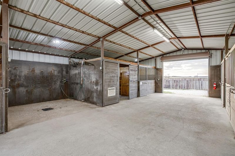2220 Lazy Bend Road, Millsap TX 76066 - Photo 16