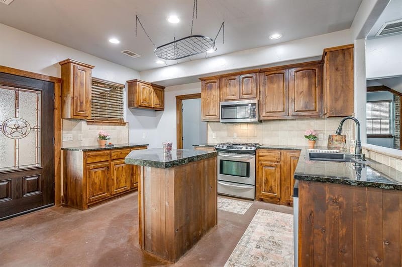 2220 Lazy Bend Road, Millsap TX 76066 - Photo 20