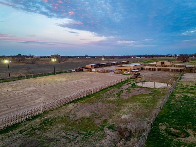 2220 Lazy Bend Road, Millsap TX 76066 - Photo 9