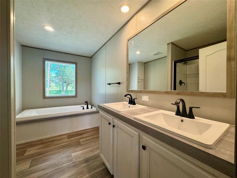 706 Sandpiper Court, Seven Points TX 75143 - Photo 17