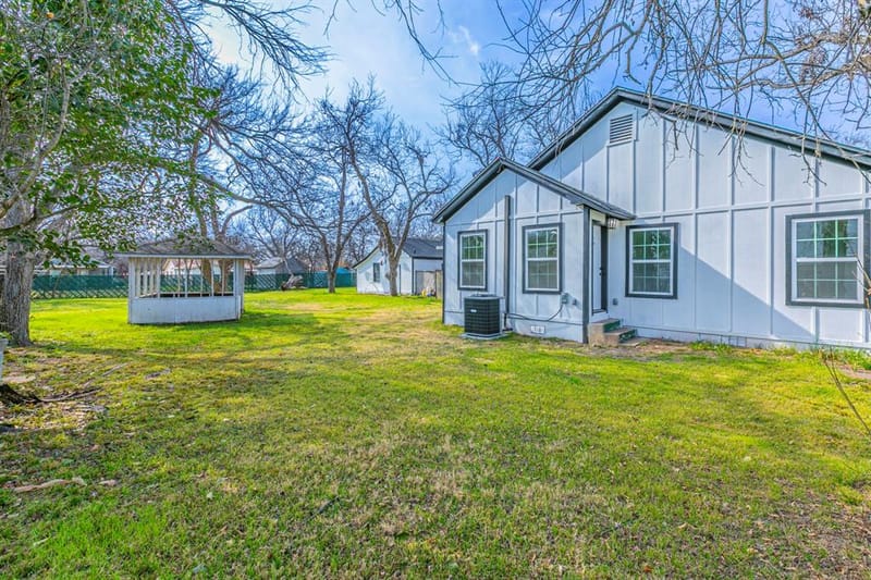 1026 La Clede Street, Bellmead TX 76705 - Photo 26