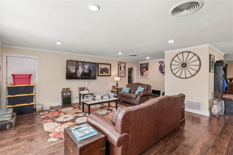 400 W Cayuga Drive, Athens TX 75751 - Photo 8