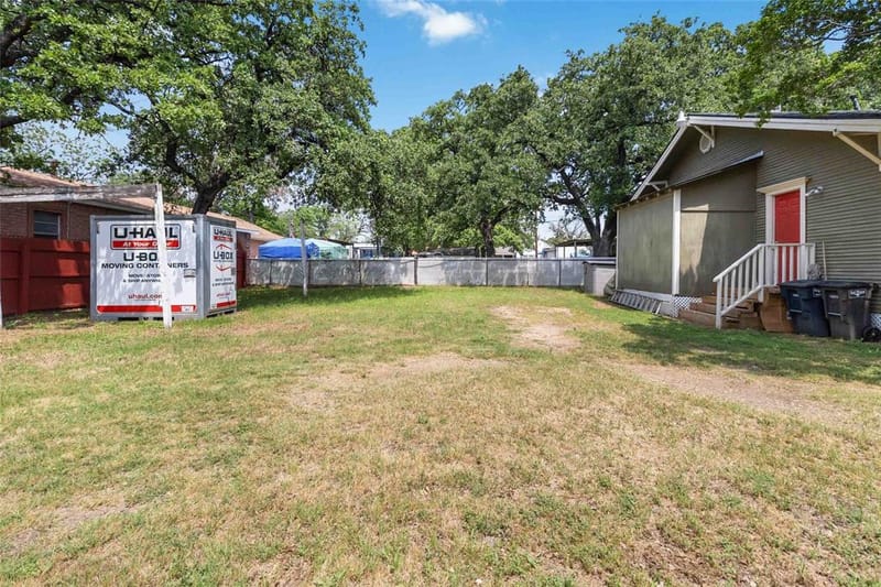 409 N Sylvania Avenue, Fort Worth TX 76111 - Photo 26