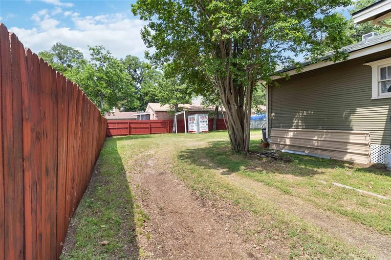 409 N Sylvania Avenue, Fort Worth TX 76111 - Photo 25
