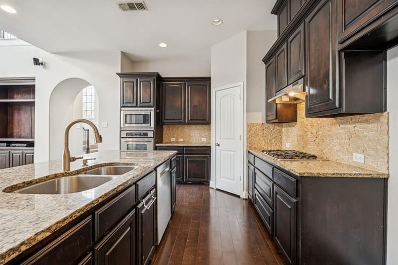 821 La Cima, Irving TX 75039 - Photo 13