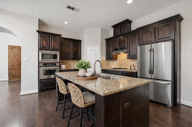 821 La Cima, Irving TX 75039 - Photo 12