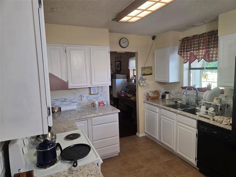 11678 STATE HIGHWAY 121, Trenton TX 75490 - Photo 7