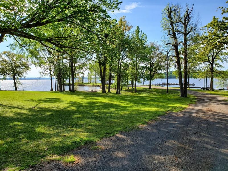5731 N Cape Drive, Chandler TX 75758 - Photo 30
