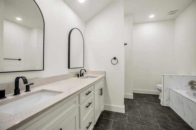 703 Meadowcreek Court, Garland TX 75043 - Photo 22