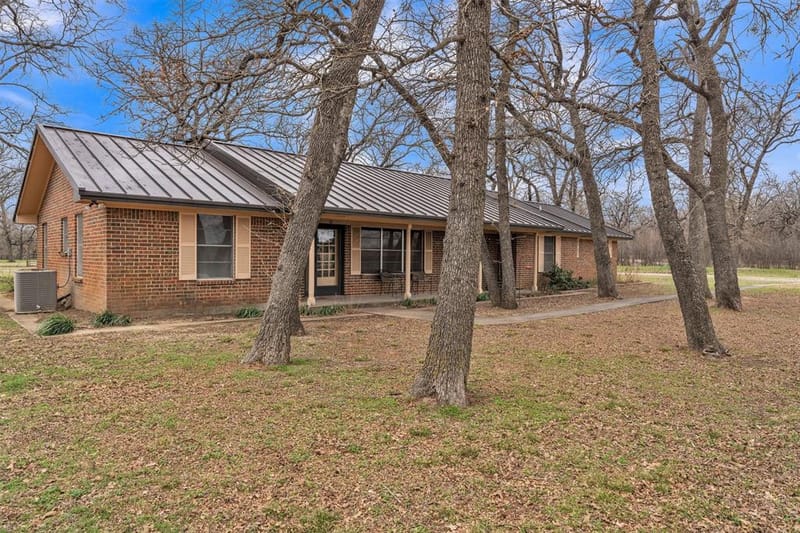 5400 County Road 402, Grandview TX 76050 - Photo 2