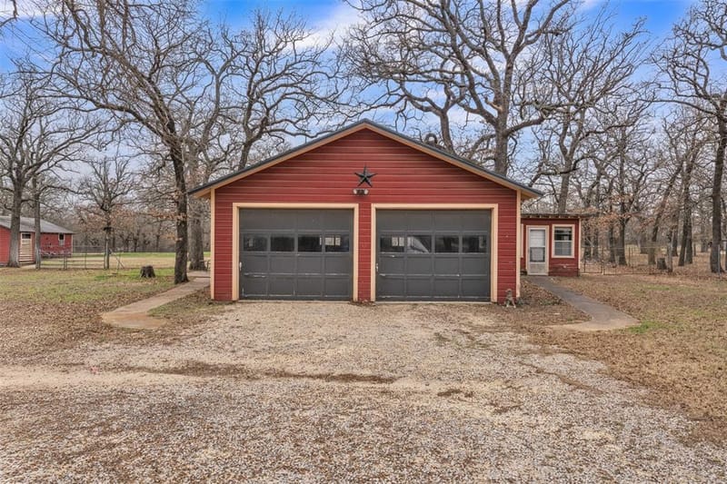 5400 County Road 402, Grandview TX 76050 - Photo 33