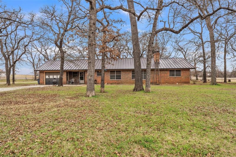 5400 County Road 402, Grandview TX 76050 - Photo 31
