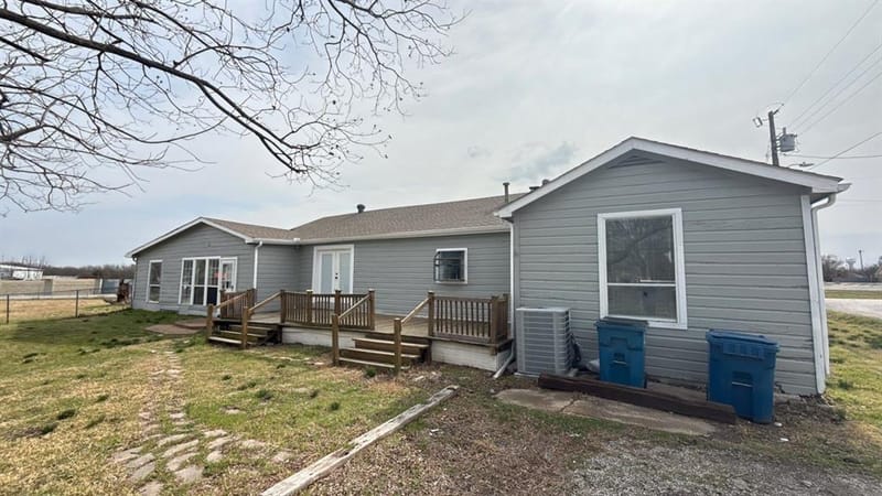 201 E Hubbard Street, Josephine TX 75173 - Photo 23