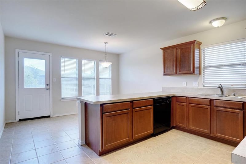222 Windmill Drive, Justin TX 76247 - Photo 4
