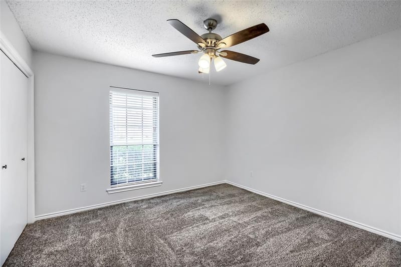 814 Oakbluff Drive, Lancaster TX 75146 - Photo 23