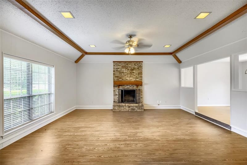 814 Oakbluff Drive, Lancaster TX 75146 - Photo 6