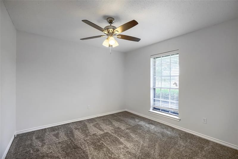 814 Oakbluff Drive, Lancaster TX 75146 - Photo 22