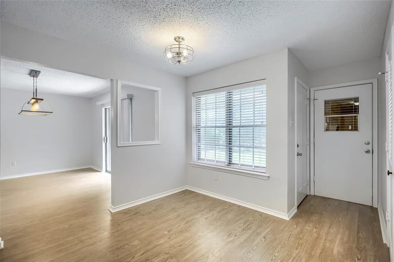 814 Oakbluff Drive, Lancaster TX 75146 - Photo 5