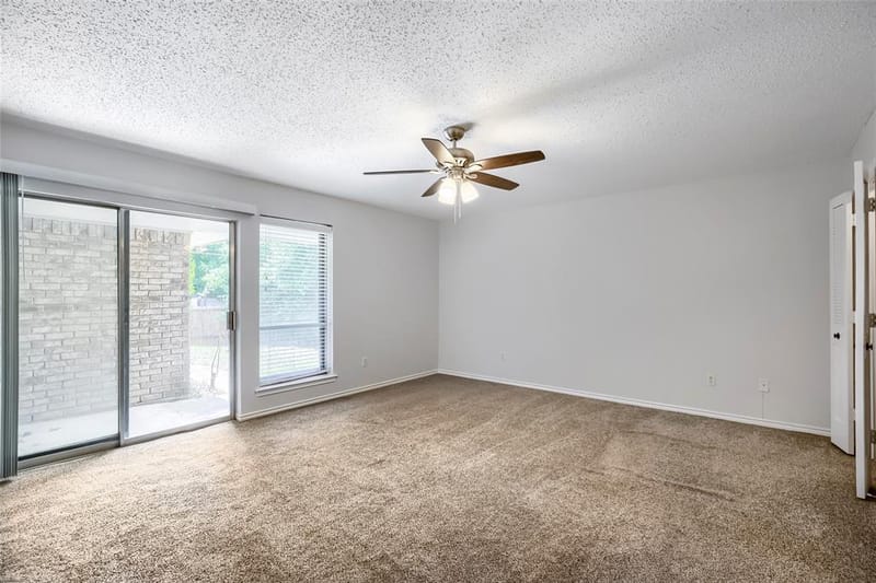 814 Oakbluff Drive, Lancaster TX 75146 - Photo 10