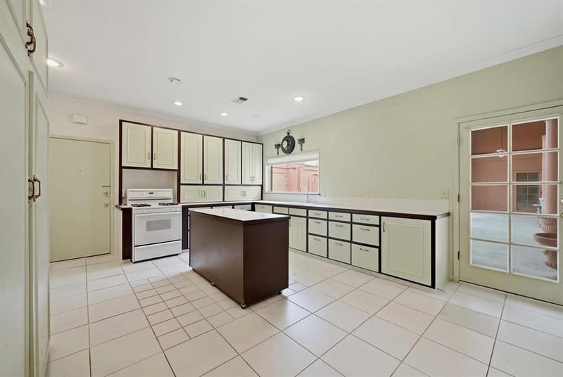 2613 W Cascade Drive, Sherman TX 75092 - Photo 9