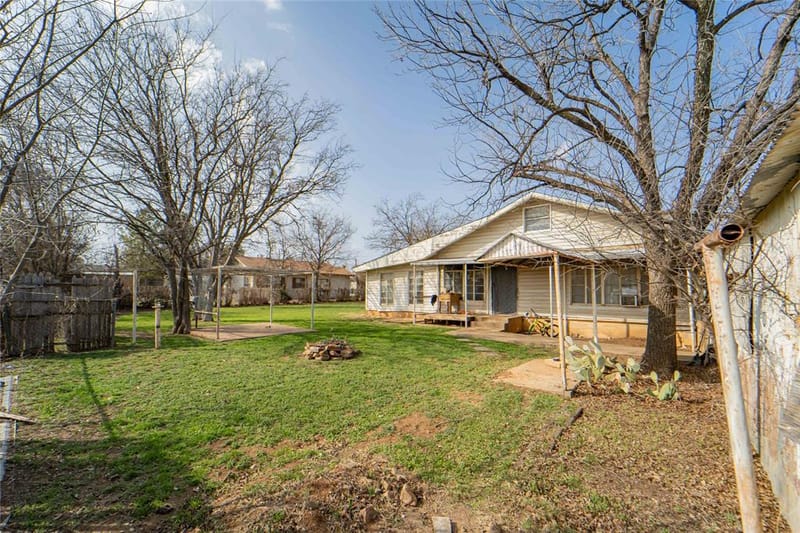 1109 W Elm Street, Breckenridge TX 76424 - Photo 22
