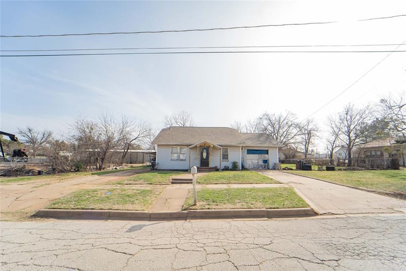 1109 W Elm Street, Breckenridge TX 76424 - Photo 25