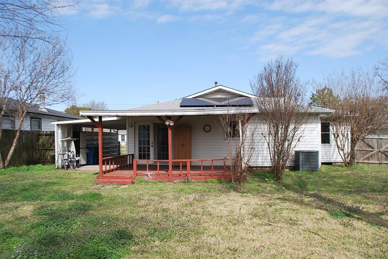2604 W Johnson Street, Denison TX 75020 - Photo 2
