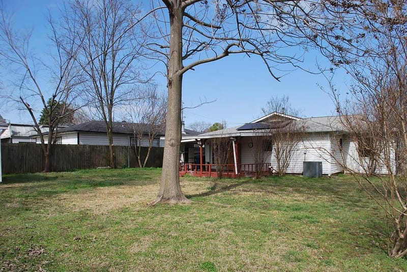 2604 W Johnson Street, Denison TX 75020 - Photo 5