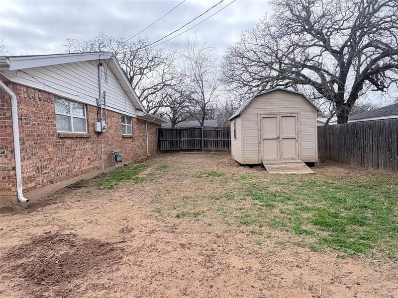 600 Travis Drive, Mineral Wells TX 76067 - Photo 11