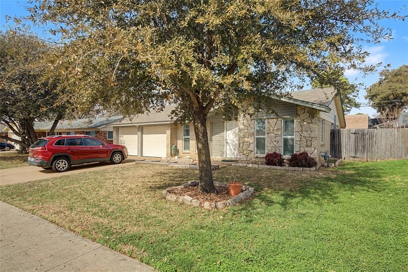 2009 Charleston Drive, Bedford TX 76022 - Photo 3