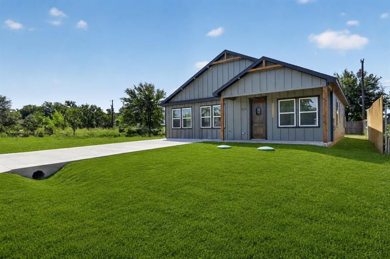 2921 Blackjack Lane, Granbury TX 76048 - Photo 4