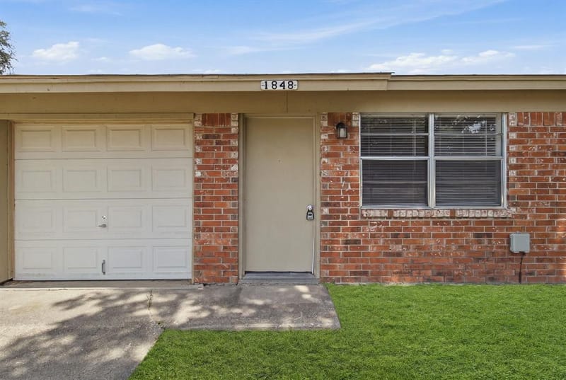 1848 Coral Road, Pelican Bay TX 76020 - Photo 3